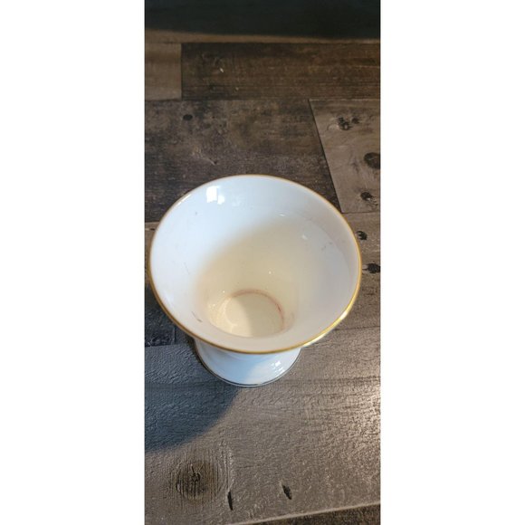 Wedgwood Bone china Made in England Floral pattern - Picture 4 of 5